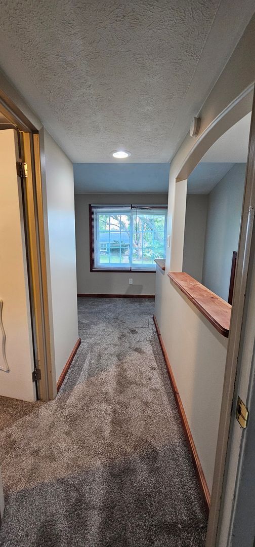 Building Photo - 4 Bedroom House for rent