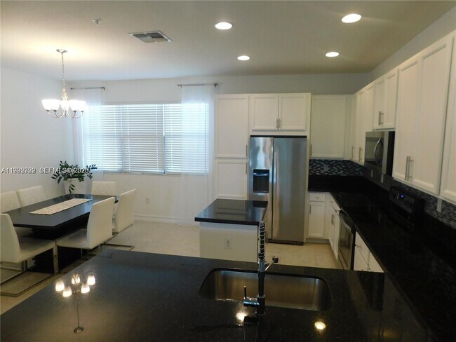 Building Photo - 11317 SW 15th St