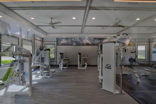 Building Photo - 19886 Meadowside Ln