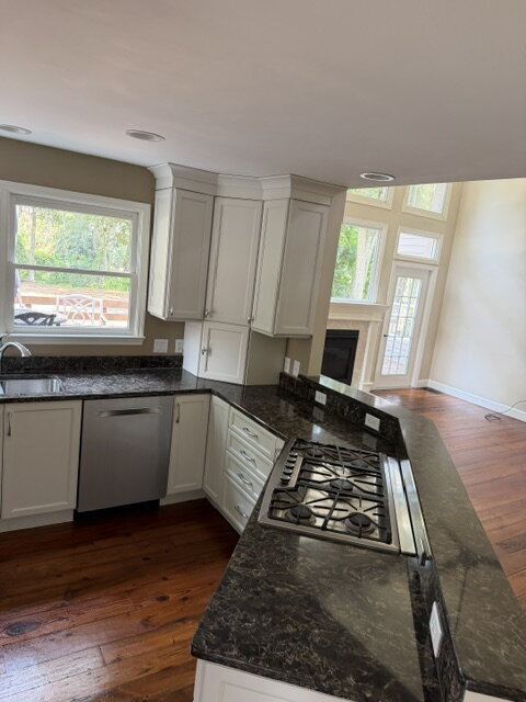 Building Photo - Amazing Four Bedroom Home Located Close to Alljoy Beach in Bluffton!
