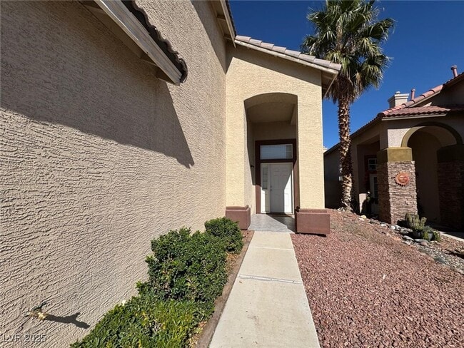 Building Photo - 7962 Traditional Ct