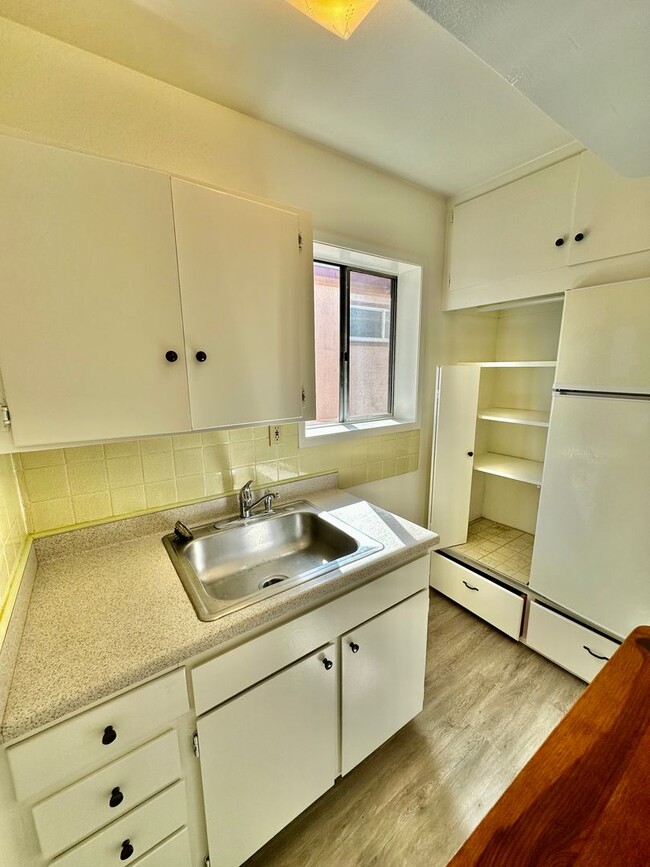 Building Photo - Beautifully Remodeled Allied Gardens Home