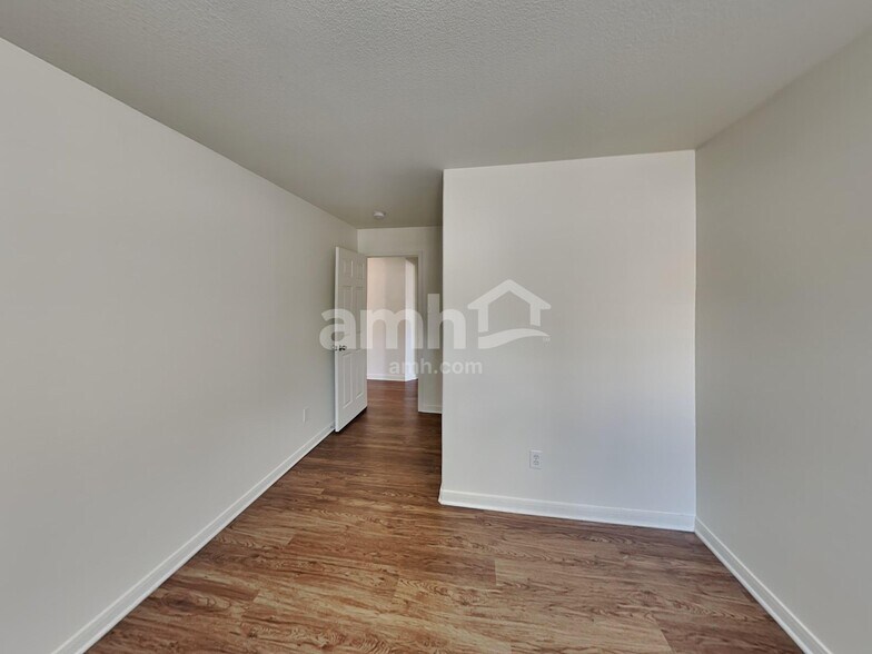 Building Photo - 28829 Sulphur River Ct