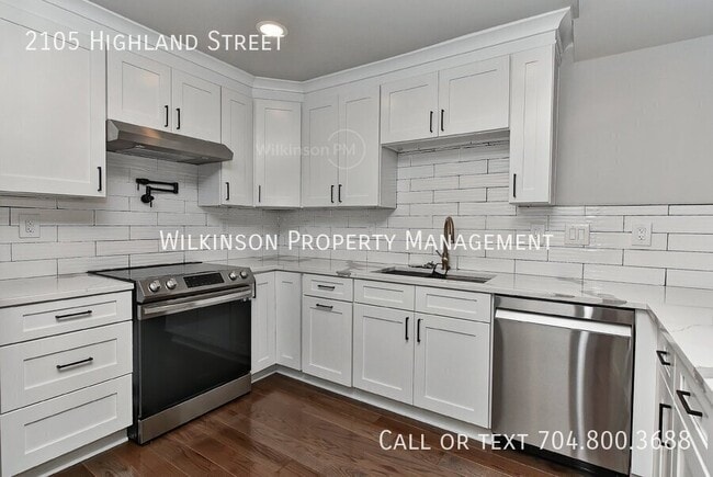 Building Photo - 2105 Highland St