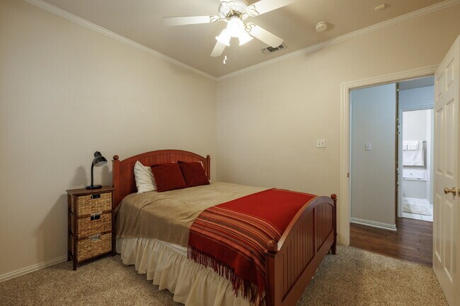 Building Photo - Furnished and For Lease