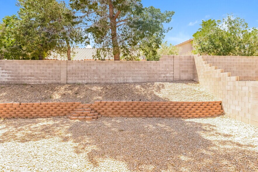 Building Photo - 9009 Ballad Ave