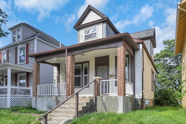 Building Photo - 157 S Eureka Ave