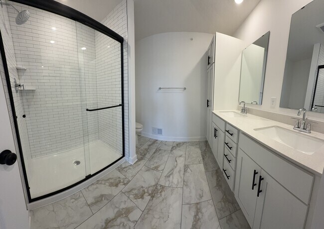 Building Photo - 1071 Anmeadle Row