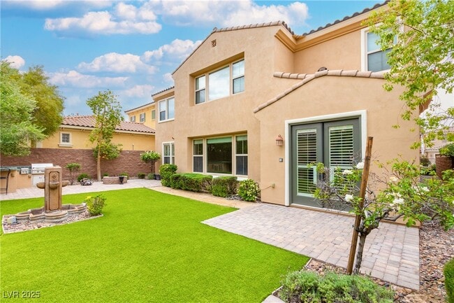 Building Photo - 58 Contrada Fiore Dr