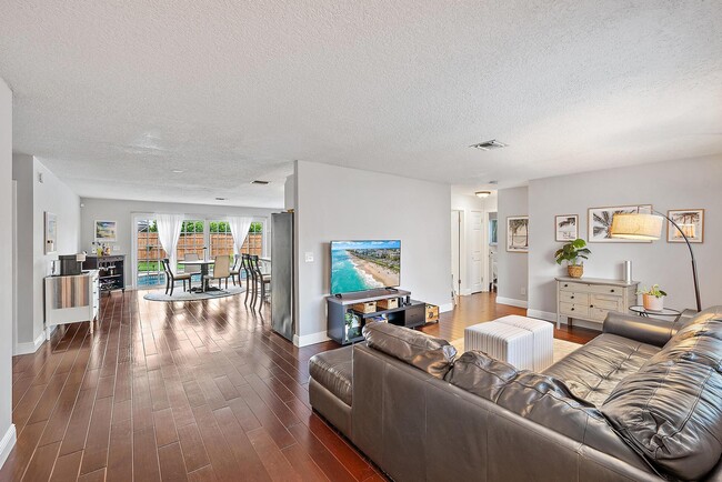 Building Photo - 3931 Flag Dr