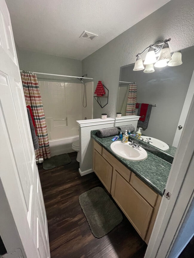 Building Photo - 610 Turley Dr