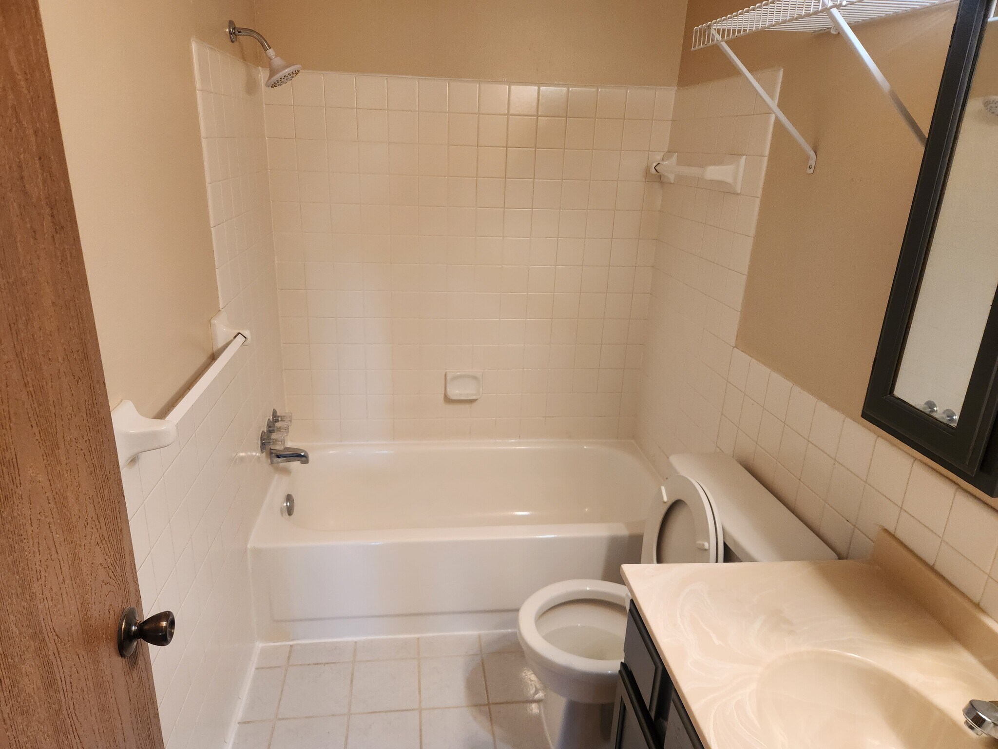 Bathroom - 4 Pine Tree Dr