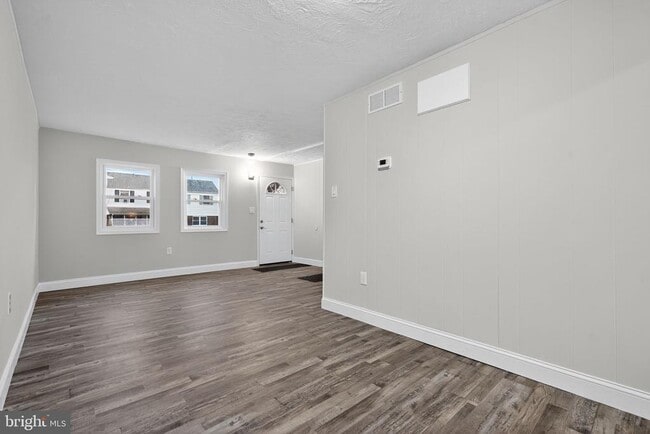 Building Photo - 5708 Mitchell Rd