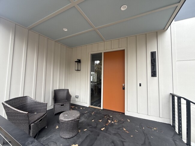 Building Photo - 1073 Hemphill Ave NW