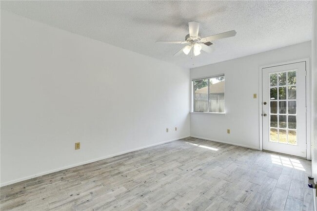 Building Photo - 16803 Pocono Dr