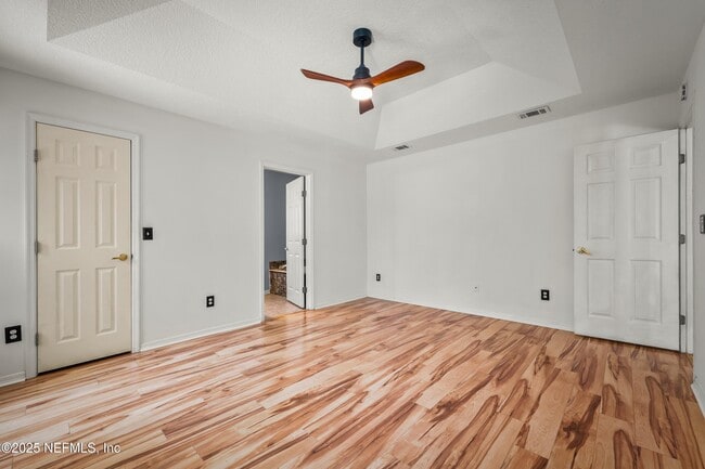 Building Photo - 5392 Heronview Ct