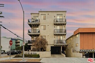 Building Photo - 8520 Whitworth Dr