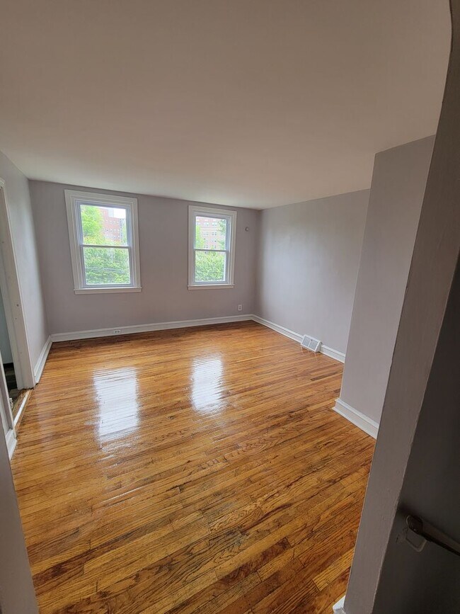 Building Photo - 3315 Indian Queen Ln