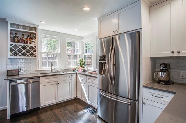 Building Photo - 6840 Lorna Ln