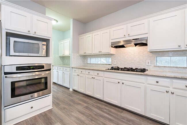 Building Photo - 10608 Sun Tree Cove