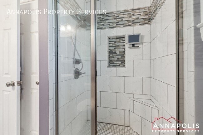 Building Photo - 364 Ellenham Ct
