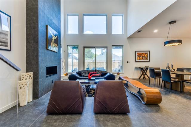 Building Photo - 9774 Sunset Dr