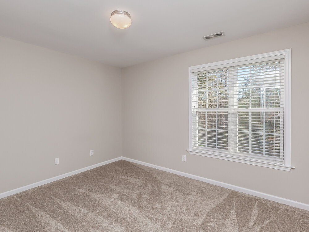 Building Photo - 384 Collinsworth Dr
