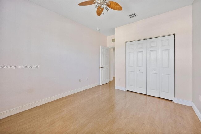 Building Photo - 3728 NE 3rd Ct