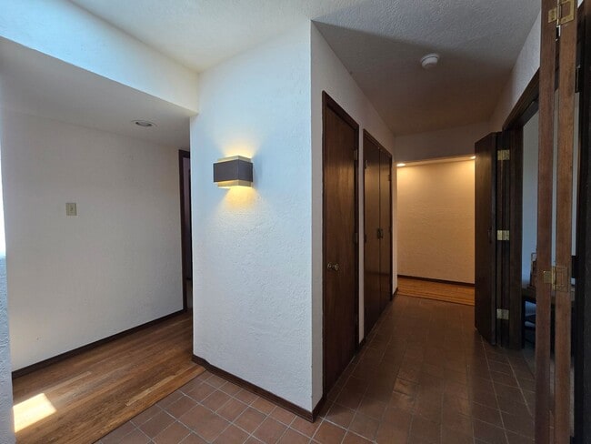 Building Photo - Turnkey Barranca Mesa Cul-de-sac Home