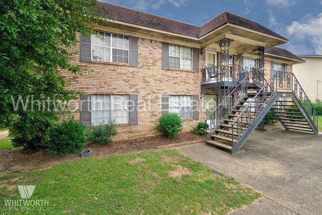 Building Photo - 3807 Sheffield Ct
