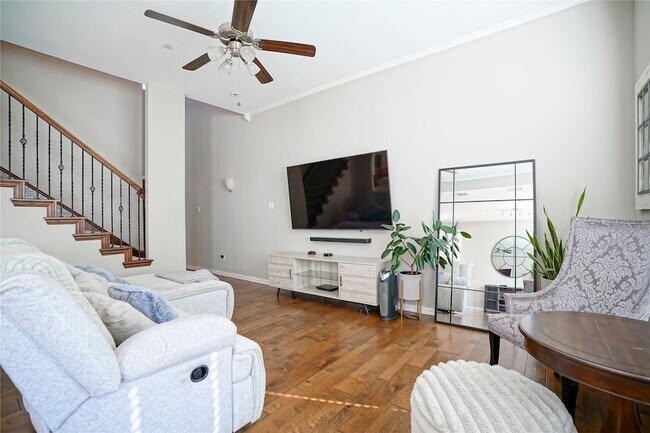 Building Photo - 4650 Penelope Ln