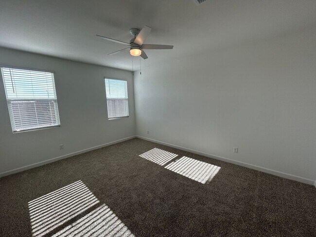 Building Photo - 17709 W Turquoise Ave