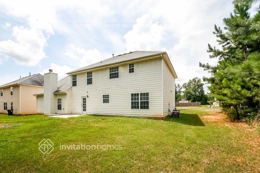 Building Photo - 4171 Defoors Farm Dr