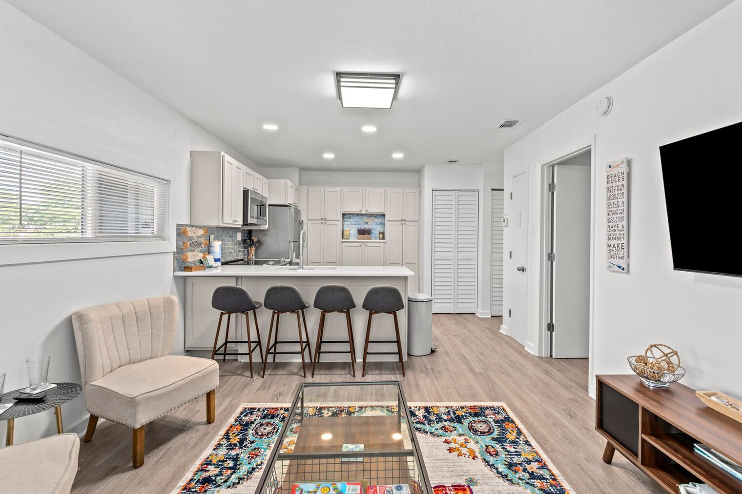 Building Photo - 4000 Gulf Terrace Dr