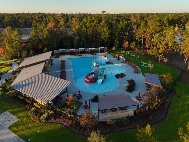 Building Photo - 16306 Fontana Ct