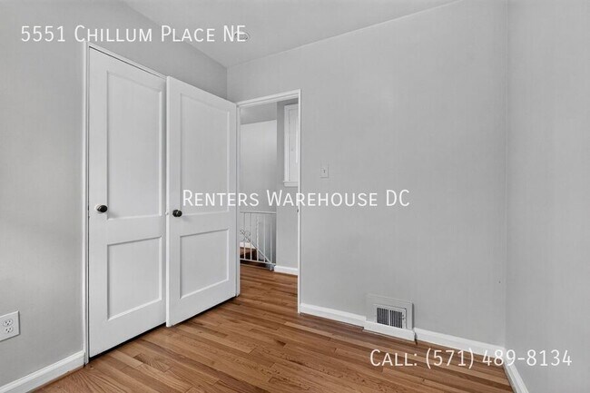 Building Photo - 5551 Chillum Pl NE