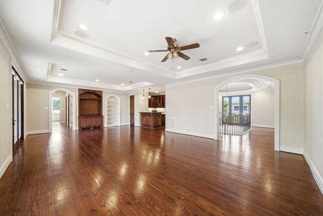 Building Photo - 5339 Tilbury Dr