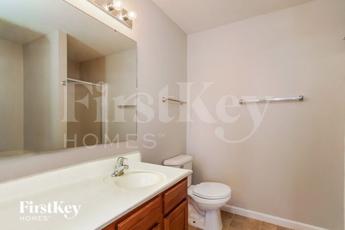 Building Photo - 12410 Deerview Dr