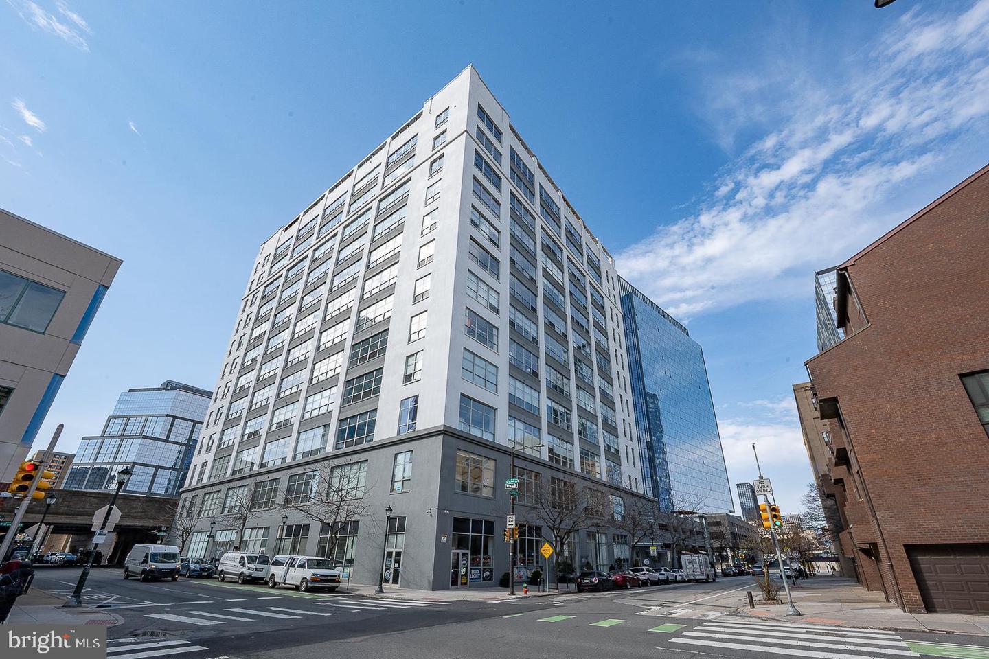 Building Photo - 2200 Arch St
