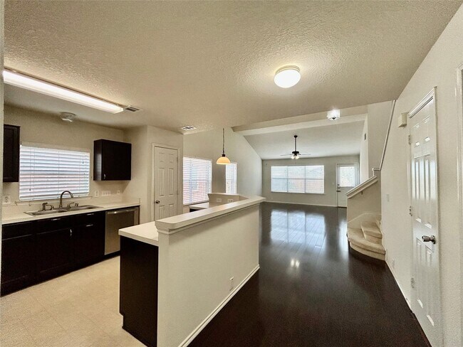 Building Photo - 10623 Sugar Trace Dr
