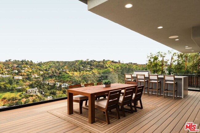 Building Photo - 2422 Apollo Dr