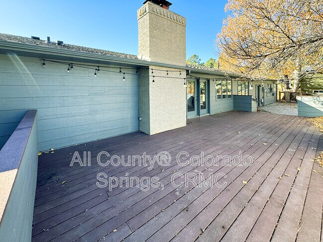 Building Photo - 460 Wintery Cir N