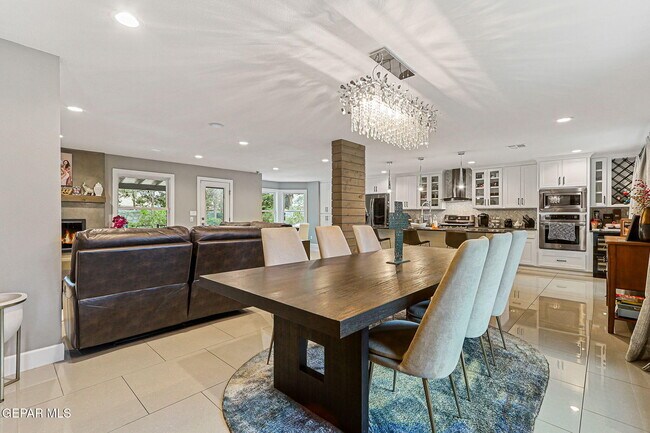 Building Photo - 9904 Monaco Dr