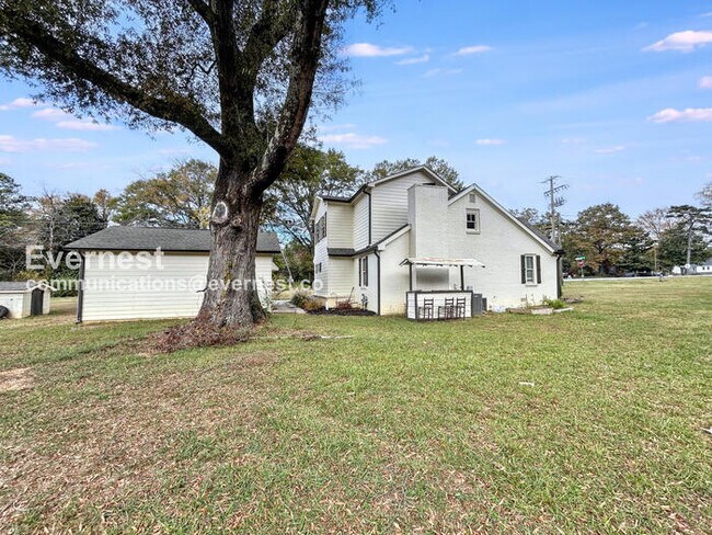 Building Photo - 5182 Joe Frank Harris Pkwy NW