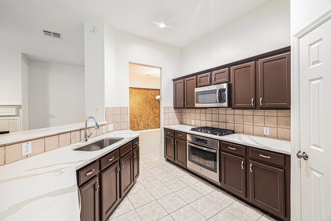 Building Photo - 87 N Veranda Ridge Dr