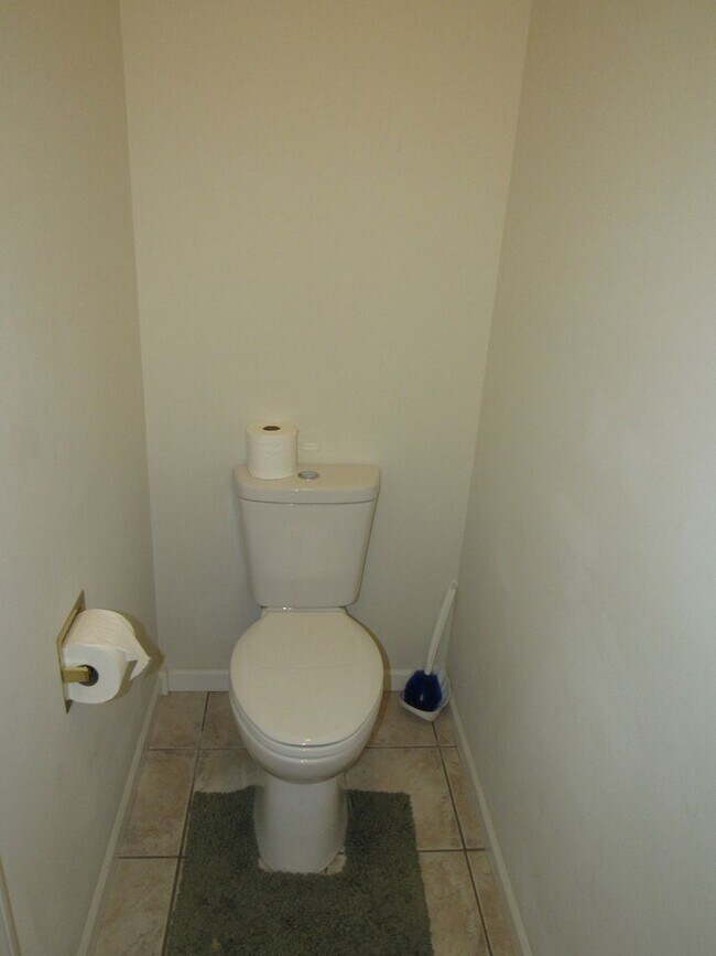 Building Photo - Osage Beach house for rent