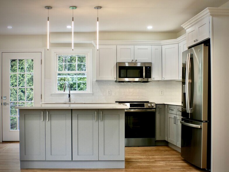 Building Photo - 38 Pepperbush Ln