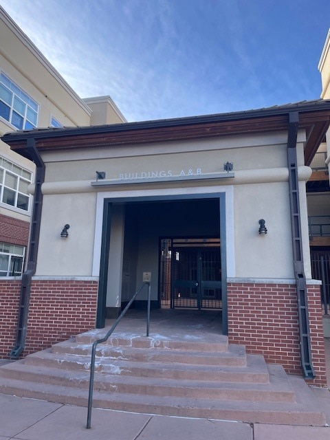 Building Photo - 5401 S Park Terrace Ave