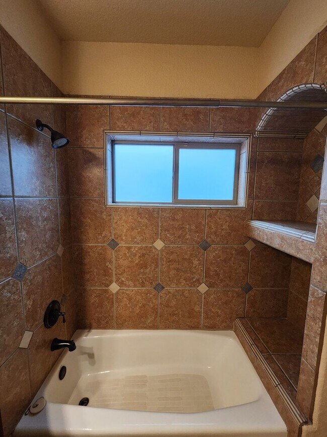 Building Photo - 2105 San Patricio Loop