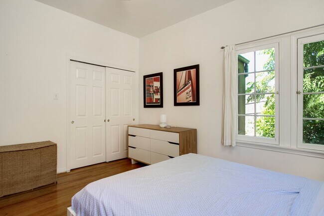 Front Bedroom - 3424 Marathon St